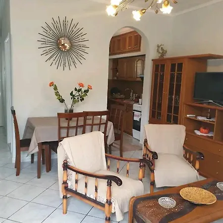 Dimitri's House Casa de Férias Néa Péramos