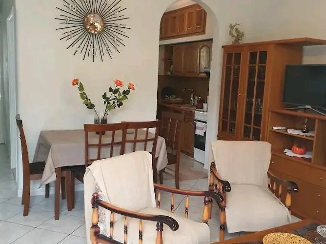 Dimitri's House Tatil Evi Néa Péramos