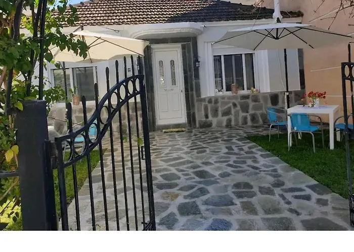Dimitri's House Hébergement de vacances Néa Péramos