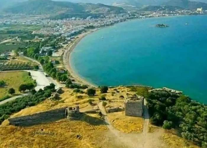 Dimitri's House Tatil Evi Néa Péramos