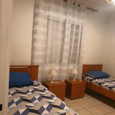 Dimitri's House Дом отдыха Неа-Перамос